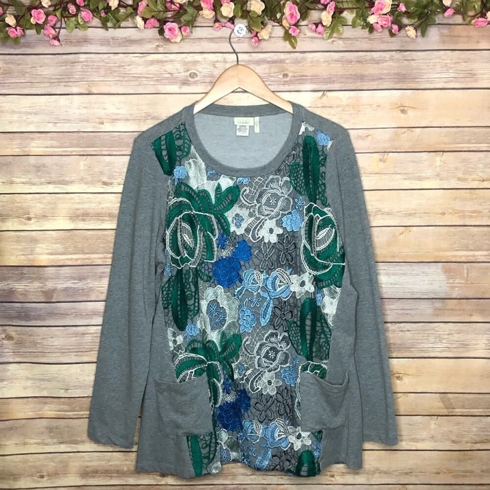 LOGO Lounge Floral Embroidery Long Sleeves Top